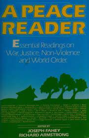 Immagine del venditore per A Peace Reader - Essential Readings on War and Justice, Non-Violence, and World Order venduto da Boobooks