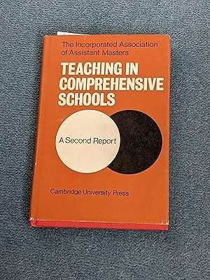Image du vendeur pour Teaching in Comprehensive Schools: A Second Report mis en vente par East Kent Academic
