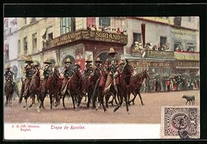 Postcard Mexiko, Tropa de Rurales, Reiter galoppieren durch die Strassen