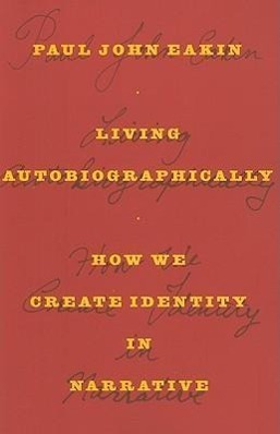 Imagen del vendedor de LIVING AUTOBIOGRAPHICALLY a la venta por moluna