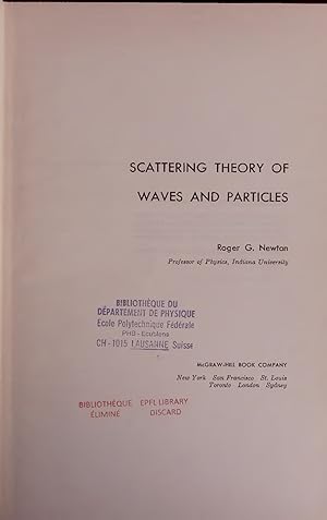 Bild des Verkufers fr SCATTERING THEORY OF WAVES AND PARTICLES. zum Verkauf von Antiquariat Bookfarm