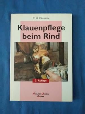 Imagen del vendedor de Klauenpflege beim Rind. VerlagsUnion Agrar. a la venta por Antiquariat BehnkeBuch