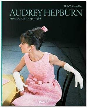 Seller image for 25 Audrey Hepburn. Photographs for sale by Imosver