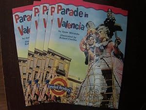 Bild des Verkufers fr Parade in Valencia (Houghton Mifflin Reading, Level 3.2.4) zum Verkauf von -OnTimeBooks-