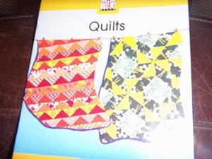 Imagen del vendedor de Quilts (TWiG books) a la venta por -OnTimeBooks-