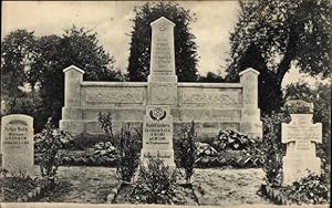 Ansichtskarte / Postkarte Beaulieu les Fontaines Oise, Blick auf Soldatengräber, Friedhof, R. And...