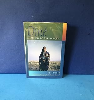 Imagen del vendedor de Dine, A History of the Navajos a la venta por Smythe Books LLC