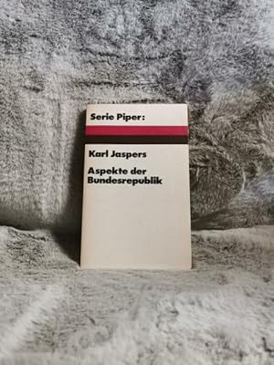 Bild des Verkufers fr Aspekte der Bundesrepublik. Hrsg. u. mit e. Nachw. vers. von Hans Saner / Piper ; 23 zum Verkauf von TschaunersWelt