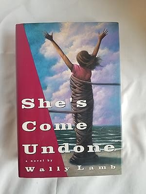 Immagine del venditore per She's Come Undone, a novel venduto da Mattabesset Books