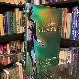 Imagen del vendedor de The Silver Child *SIGNED FIRST EDITION* a la venta por Daker Books BA