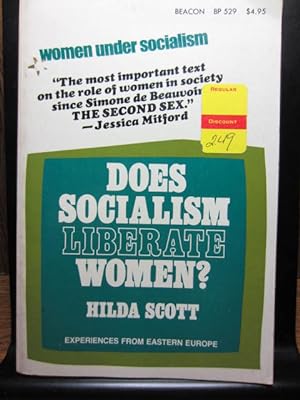 Image du vendeur pour DOES SOCIALISM LIBERATE WOMEN? mis en vente par The Book Abyss