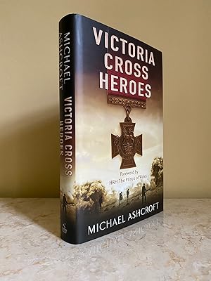Immagine del venditore per Victoria Cross Heroes (Signed) venduto da Little Stour Books PBFA Member