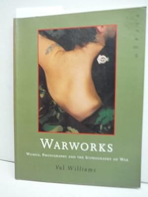 Immagine del venditore per WARWORKS: WOMEN PHOTOGRAPHY venduto da Imperial Books and Collectibles