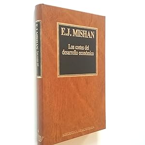 Imagen del vendedor de Los costes del desarrollo econmico a la venta por MAUTALOS LIBRERA