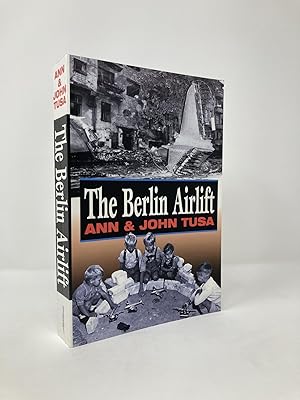 Immagine del venditore per The Berlin Airlift venduto da Southampton Books