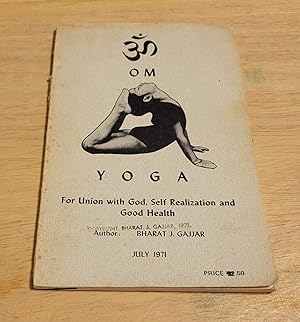 Immagine del venditore per Om Yoga venduto da Selleronebay
