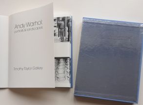 Bild des Verkufers fr Andy Warhol: Portraits & Landscapes. zum Verkauf von BuchKunst-Usedom / Kunsthalle