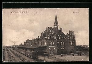 Ansichtskarte Neuskalmierschütz, Bahnhof mit haltendem Zug