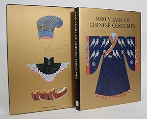 Bild des Verkufers fr 5000 Years of Chinese Costumes zum Verkauf von Minotavros Books,    ABAC    ILAB