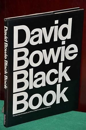Immagine del venditore per David Bowie Black Book venduto da Shiny Owl Books