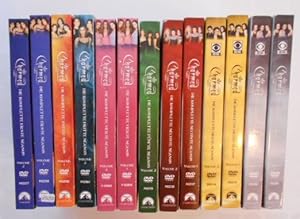 Image du vendeur pour Charmed - fast komplette Season 1 bis 8 [39 DVDs]. !!! Es FEHLT zweite Season Vol. 2; dritte Season Vol. 1 und fnfte Season Vol. 1, sonst vollstndig.!!! mis en vente par KULTur-Antiquariat