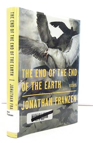 Imagen del vendedor de The End Of The End Of The Earth - Essays a la venta por The Parnassus BookShop