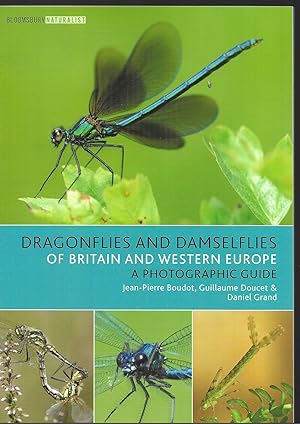 Bild des Verkufers fr Dragonflies and Damselflies of Britain and Western Europe: A Photographic Guide zum Verkauf von Allen Williams Books