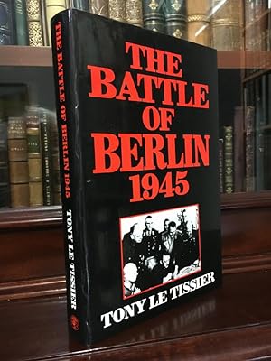 Immagine del venditore per The Battle Of Berlin 1945. venduto da Time Booksellers