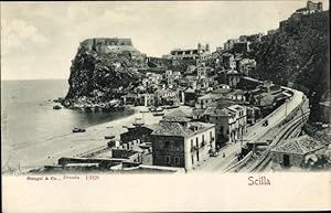 Ansichtskarte / Postkarte Scilla Calabria, Panoramablick, Kastell Ruffo, Bahnstrecke