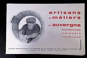Image du vendeur pour Artisans et mtiers d'Auvergne Bourbonnais Limousin Rouergue mis en vente par LibrairieLaLettre2