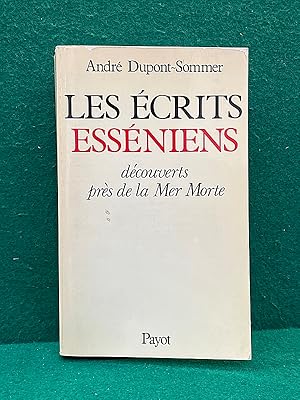 Immagine del venditore per Les crits essniens dcouverts prs de la mer Morte. Quatrime dition revue et augmente. venduto da Librairie Pierre BRUNET