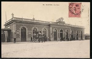 Ansichtskarte Mantes, La Gare, Kutsche vor dem Bahnhof