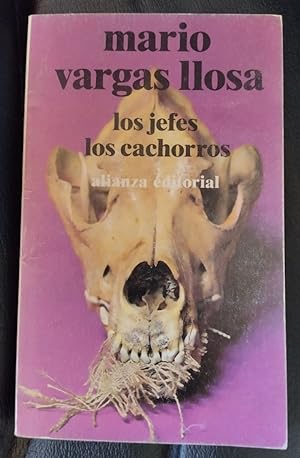 Seller image for Los jefes / Los cachorros for sale by Librera Ofisierra