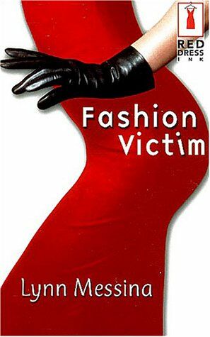 Imagen del vendedor de Fashion Victim a la venta por Dmons et Merveilles