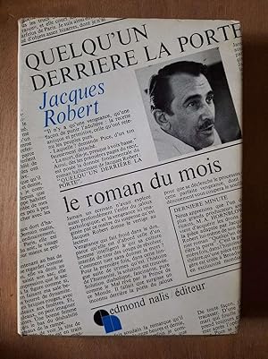 Seller image for Quelqu'un derriere la porte : le roman du mois for sale by Dmons et Merveilles
