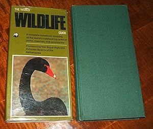 Imagen del vendedor de The World Wildlife Guide a la venta por biblioboy