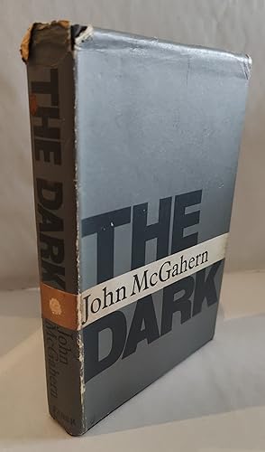 Imagen del vendedor de The Dark a la venta por The Bookstore