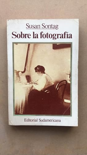 Imagen del vendedor de Sobre la fotografia a la venta por International Book Hunting