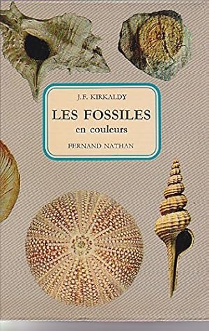 Seller image for Les fossiles en couleurs for sale by Ammareal