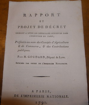 Rapport et projet de décret tendant a? lever les difficultés survenues dans l'exécution du tarif ...