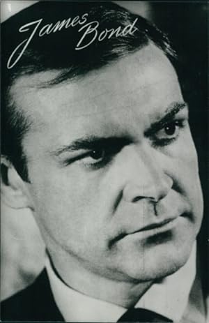 Bild des Verkufers fr Ansichtskarte / Postkarte Schauspieler Sean Connery, Portrait, Film James Bond, Autogramm zum Verkauf von akpool GmbH