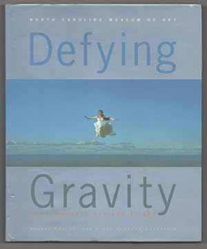 Bild des Verkufers fr Defying Gravity: Contemporary Art and Flight zum Verkauf von Jeff Hirsch Books, ABAA