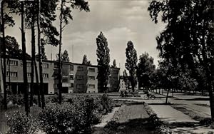 Bild des Verkufers fr Ansichtskarte / Postkarte Rathenow im Havelland, Friedrich-Ebert-Ring zum Verkauf von akpool GmbH