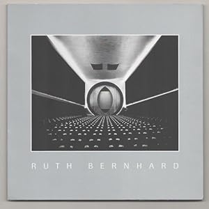 Image du vendeur pour Ruth Bernhard: Life Behind the Lens mis en vente par Jeff Hirsch Books, ABAA
