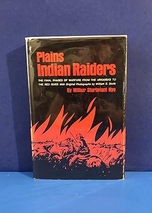 Immagine del venditore per Plains Indian Raiders, The Final Phases of Warfare from the Arkansas to the Red River venduto da Smythe Books LLC