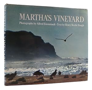 Immagine del venditore per MARTHA'S VINEYARD venduto da Rare Book Cellar