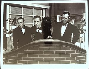 Image du vendeur pour Racket Busters 8 X 10 Still 1938 Humphrey Bogart, Joe Downing! mis en vente par AcornBooksNH