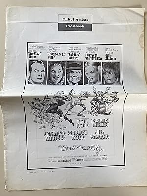 Image du vendeur pour 8 on the Lam Pressbook 1967 Bob Hope, Phyllis Diller mis en vente par AcornBooksNH