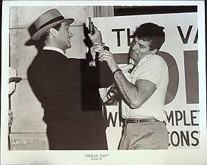 Image du vendeur pour Rogue Cop 8 x 10 Still 1954 Robert Taylor, Vince Edwards! mis en vente par AcornBooksNH