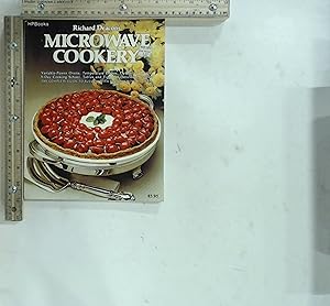 Image du vendeur pour Richard Deacon's Microwave Cookery mis en vente par Jenson Books Inc